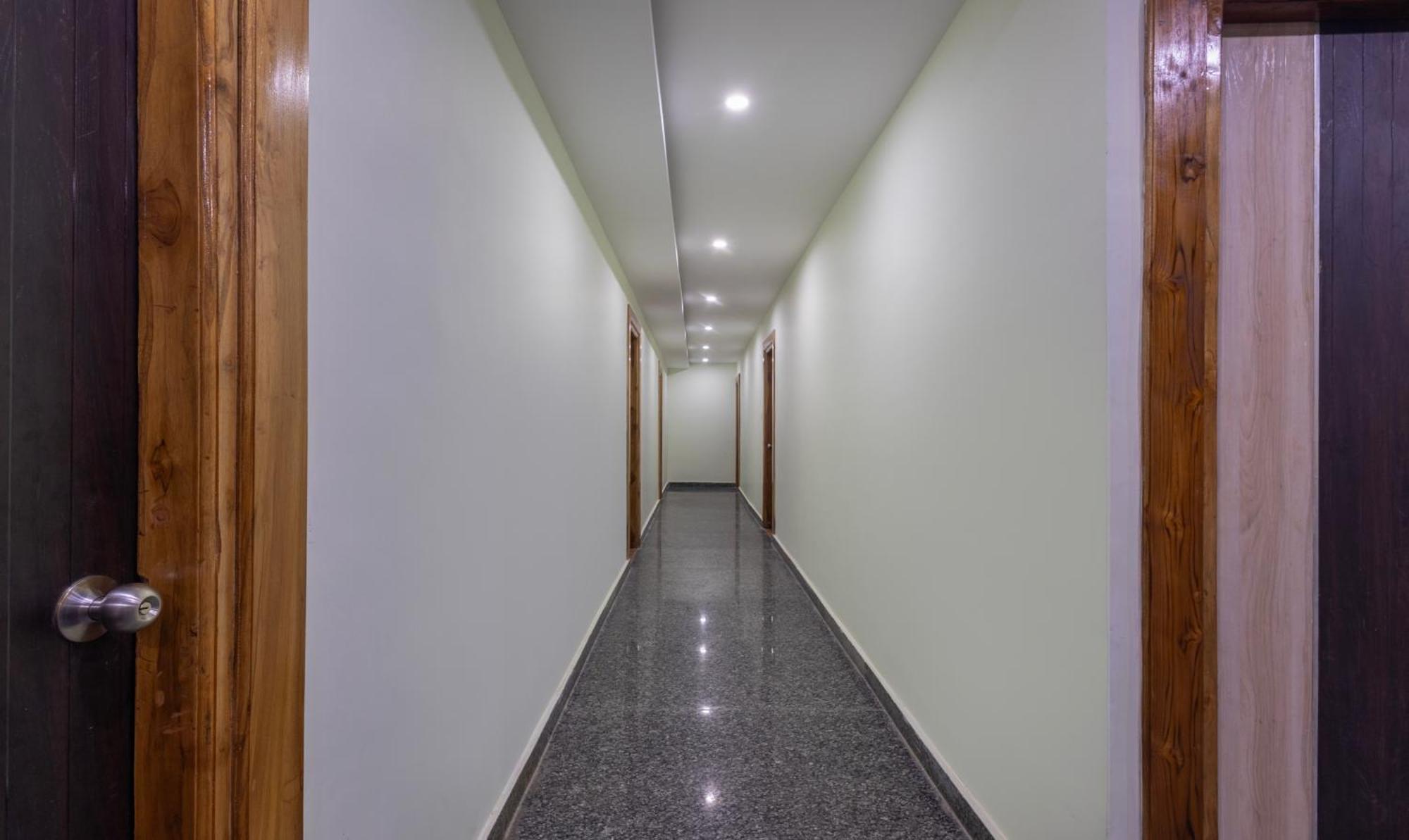 Treebo Shakuntalam, Near Lucknow Airport 호텔 외부 사진